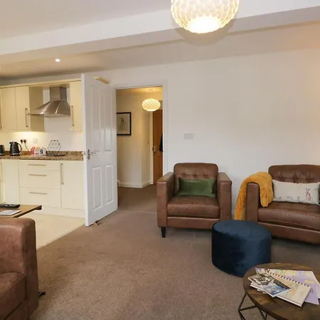 3 Old Pharmacy Court Apartament *