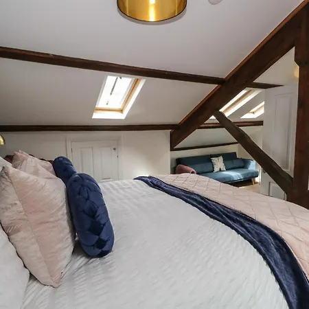 3 Old Pharmacy Court *